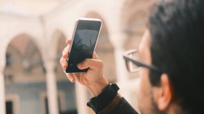 How to Capture Stunning Travel Photos on Your Smartphone